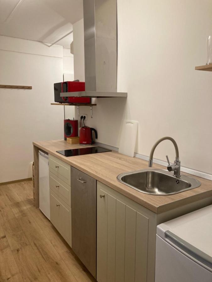 Apartment Jana Masaryka Прага Екстериор снимка